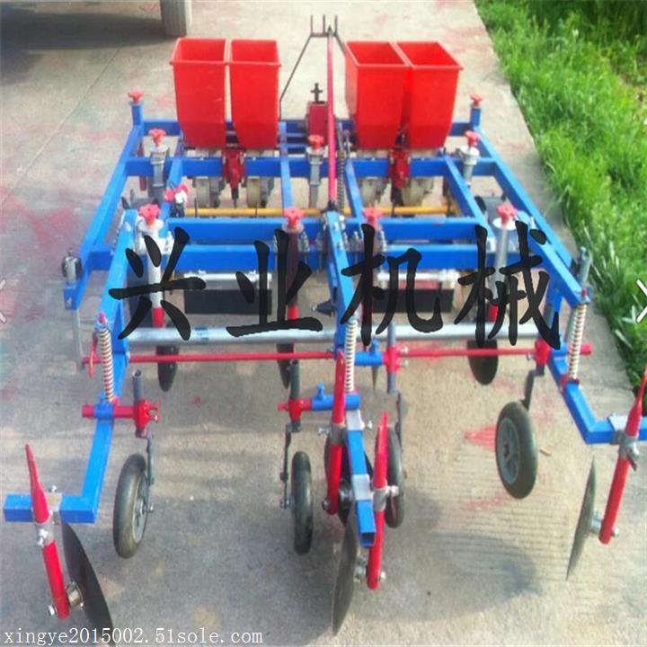 種植覆膜機   單壟雙行土豆播種覆膜機   花生玉米播種覆膜機