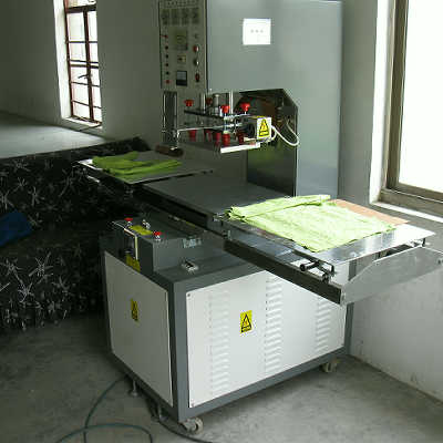 高周波壓花機(jī) 高頻壓標(biāo)機(jī) 國弛強(qiáng)燙金機(jī)